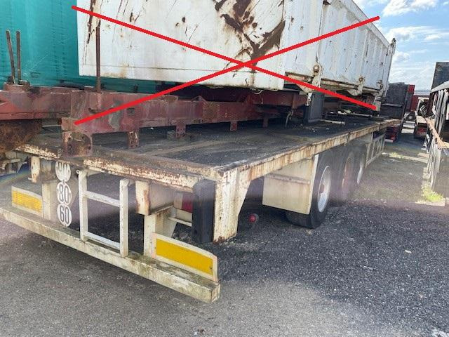 Castera  - Dropside/ Flatbed semi-trailer: picture 1 Castera  - Dropside/ Flatbed semi-trailer: picture 1