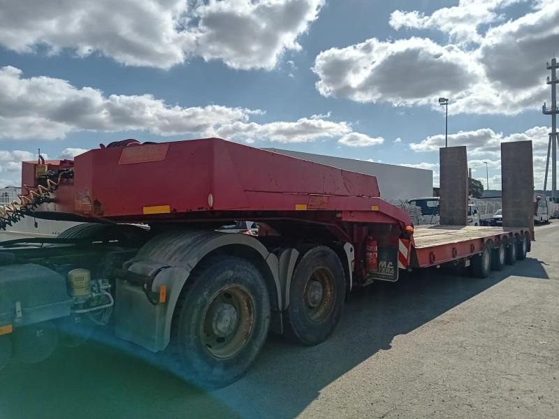 Castera  - Low loader semi-trailer: picture 1 Castera  - Low loader semi-trailer: picture 1