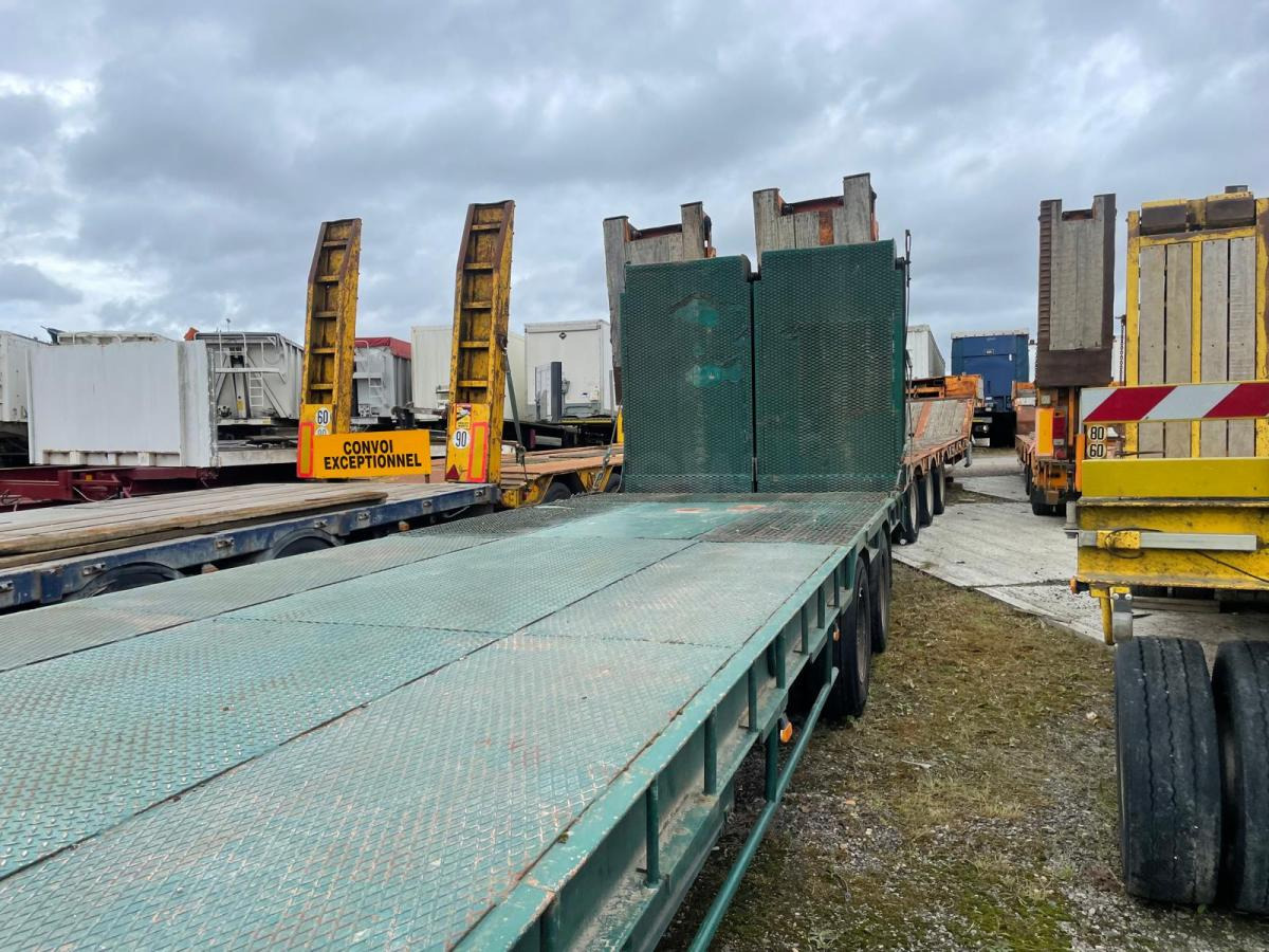 Castera  - Low loader semi-trailer: picture 3 Castera  - Low loader semi-trailer: picture 3