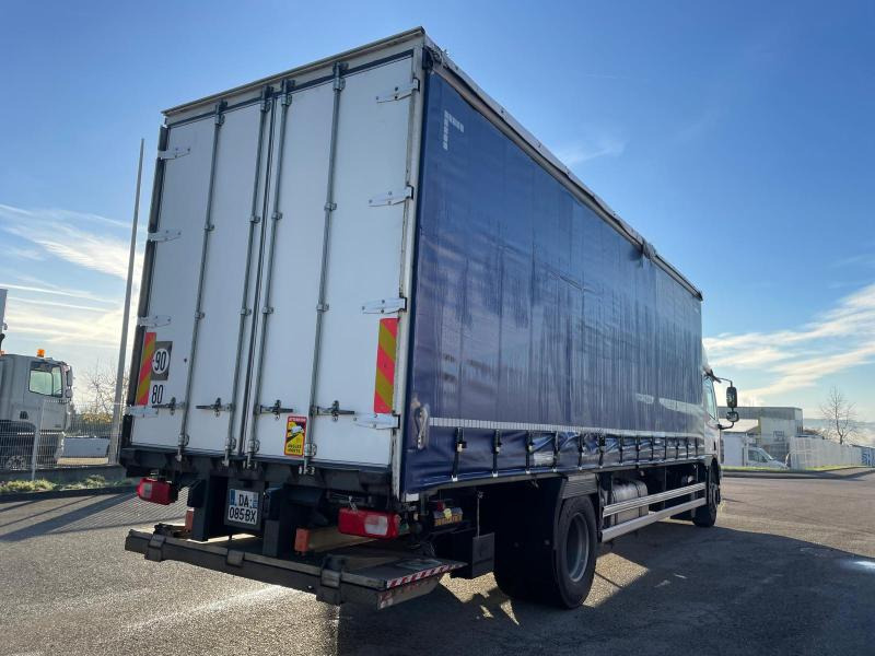 DAF CF75 310 - Curtainsider truck: picture 4 DAF CF75 310 - Curtainsider truck: picture 4