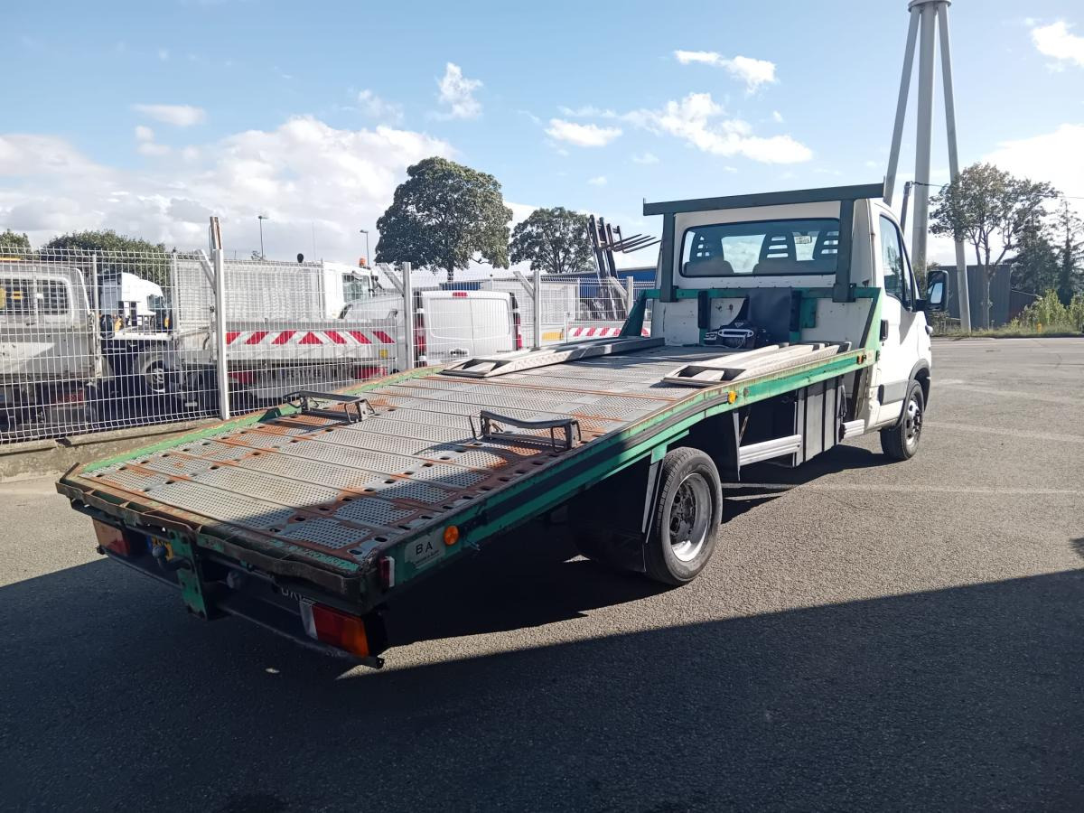 Iveco 35C14HPI - Tow truck: picture 2 Iveco 35C14HPI - Tow truck: picture 2