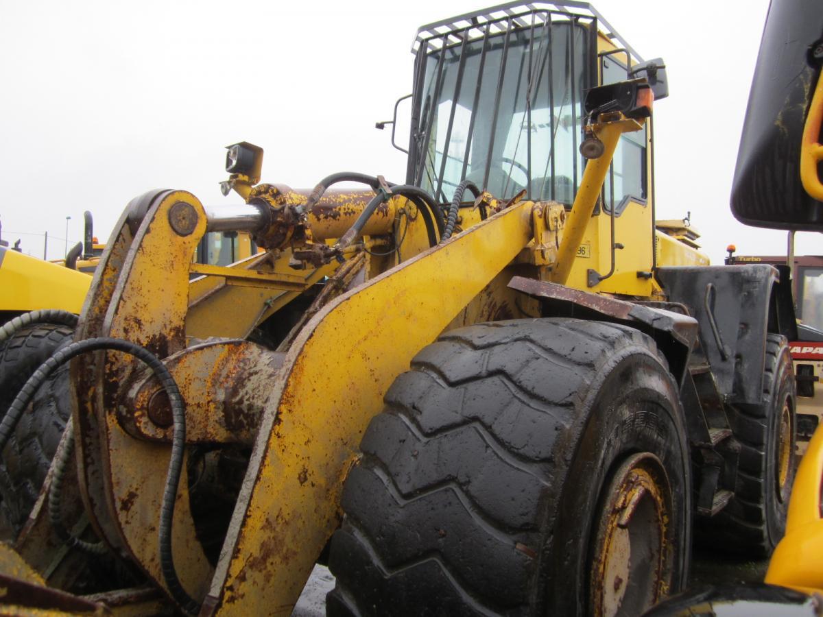 Komatsu WA420-3 active - Wheel loader: picture 4 Komatsu WA420-3 active - Wheel loader: picture 4