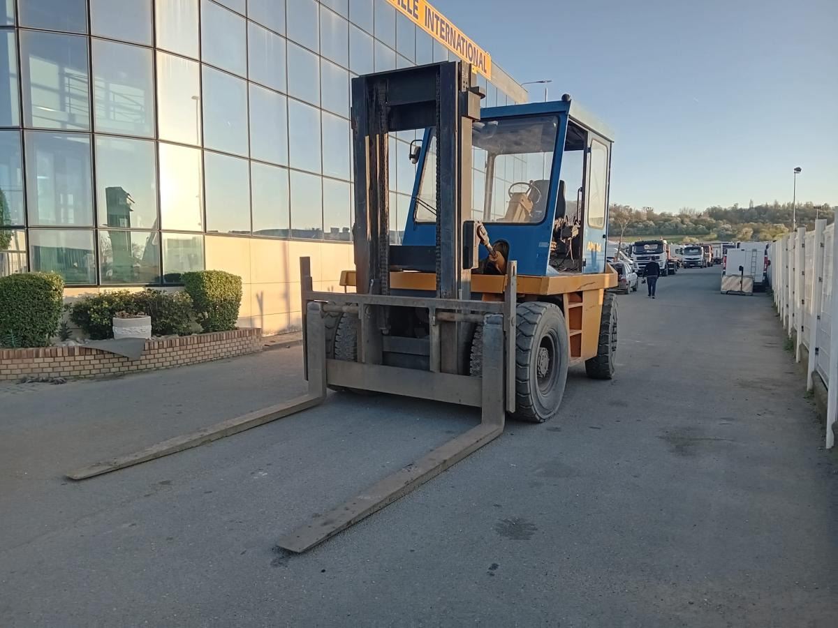 Linde H100 - Diesel forklift: picture 1 Linde H100 - Diesel forklift: picture 1