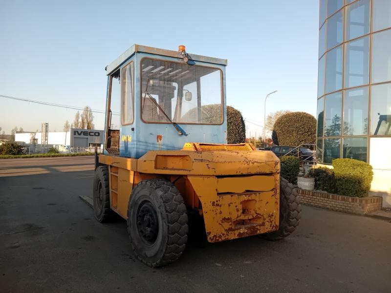 Linde H100 - Diesel forklift: picture 2 Linde H100 - Diesel forklift: picture 2