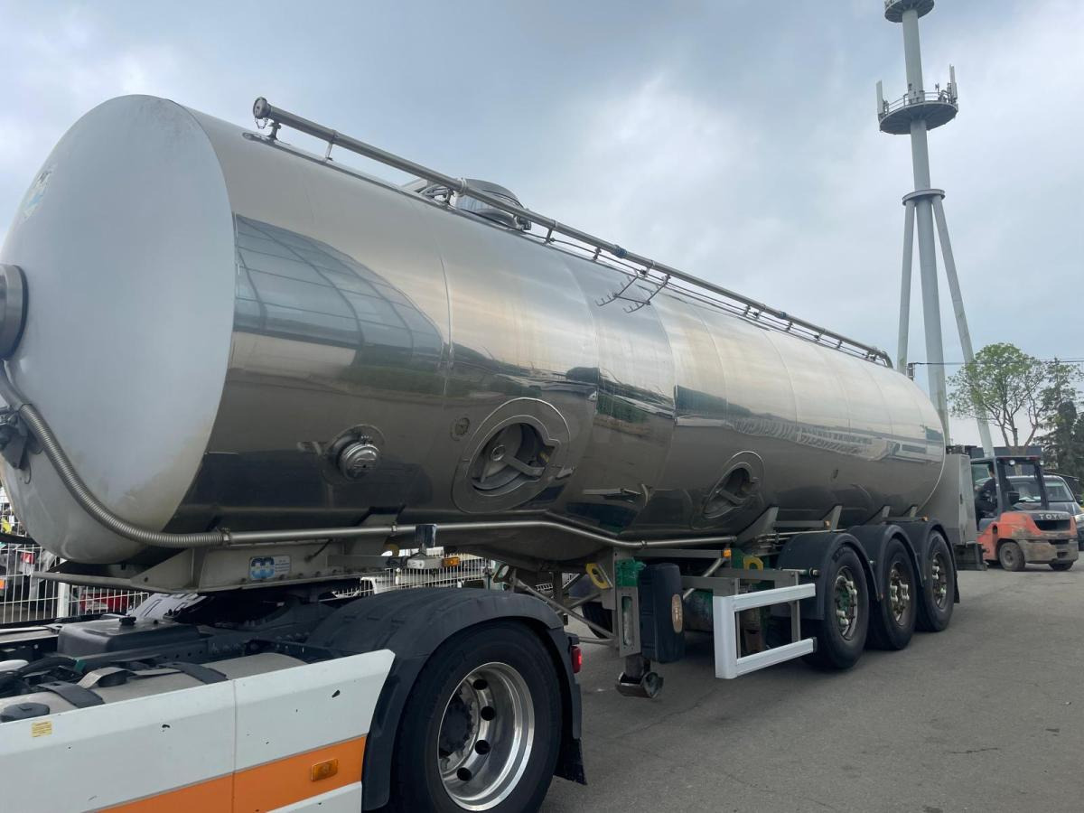 Maisonneuve - Tank semi-trailer: picture 1 Maisonneuve - Tank semi-trailer: picture 1