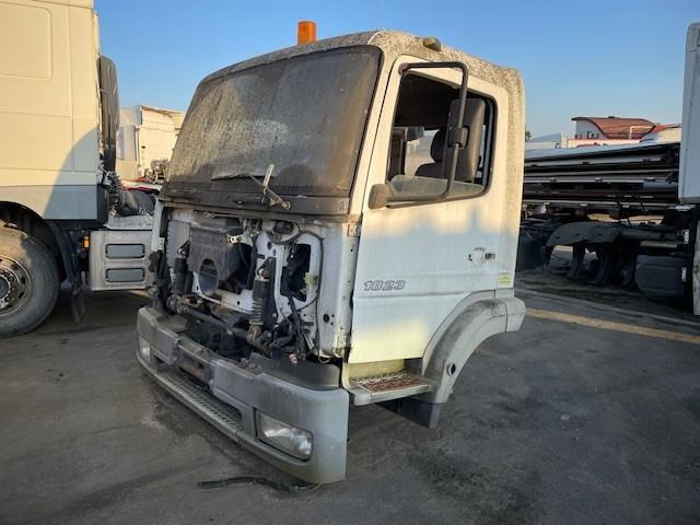 Mercedes ATEGO - Cab for Truck: picture 1 Mercedes ATEGO - Cab for Truck: picture 1