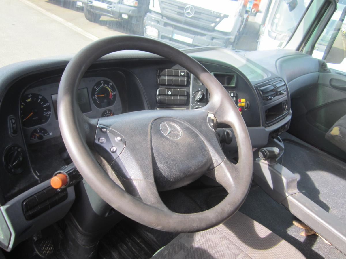 Tipper Mercedes Actros 2632: picture 13