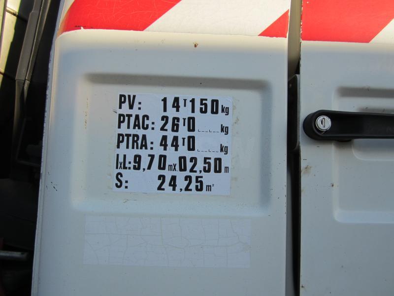 Renault G 300 - Asphalt distributor: picture 4 Renault G 300 - Asphalt distributor: picture 4
