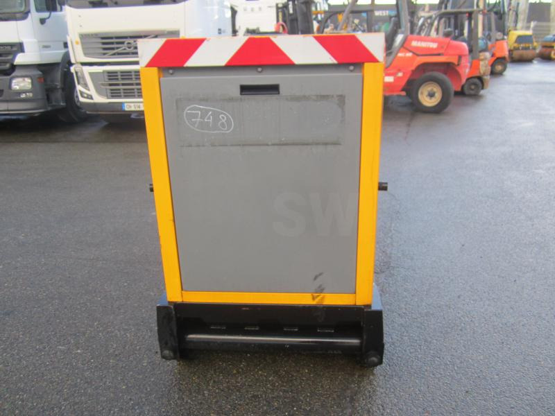 Sdmo R44 - Generator set: picture 4 Sdmo R44 - Generator set: picture 4