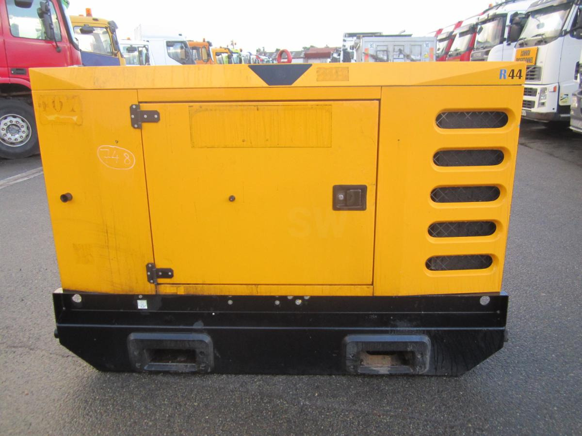 Sdmo R44 - Generator set: picture 3 Sdmo R44 - Generator set: picture 3