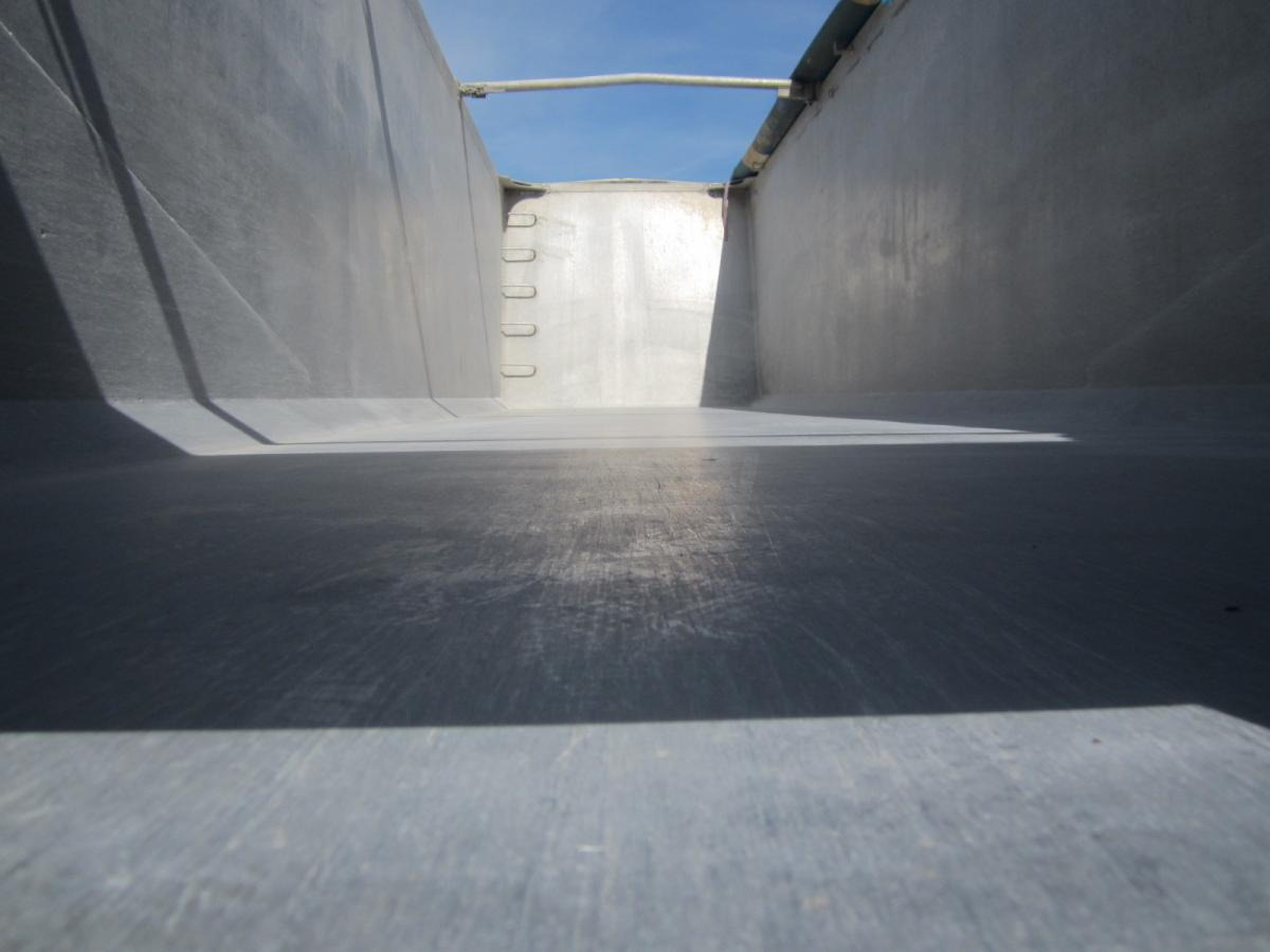 Tipper semi-trailer Stas: picture 6