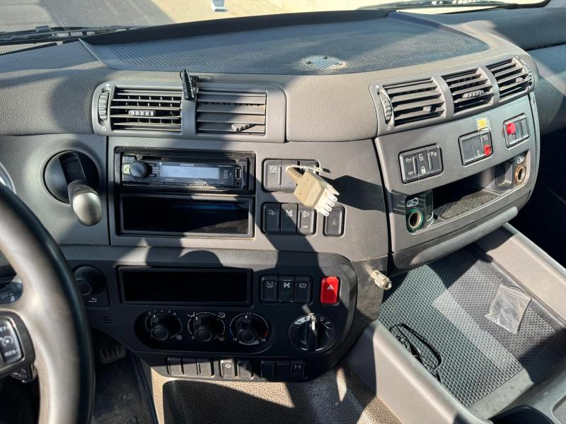 Tractor unit DAF CF 460: picture 18