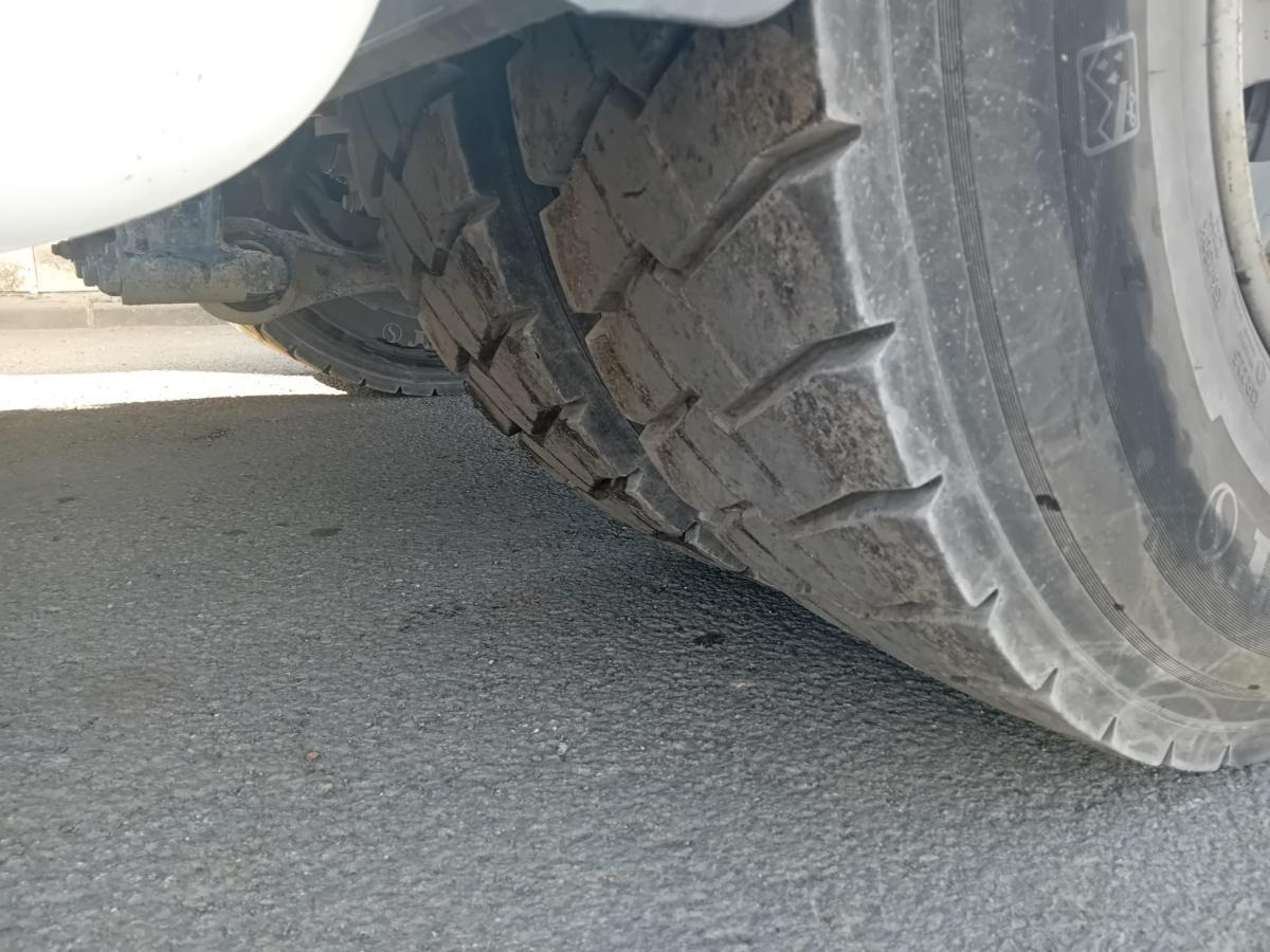 MAN TGX 18.440 - Tractor unit: picture 5 MAN TGX 18.440 - Tractor unit: picture 5