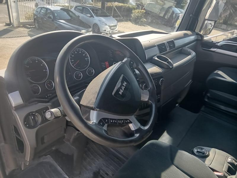 MAN TGX 18.440 - Tractor unit: picture 3 MAN TGX 18.440 - Tractor unit: picture 3