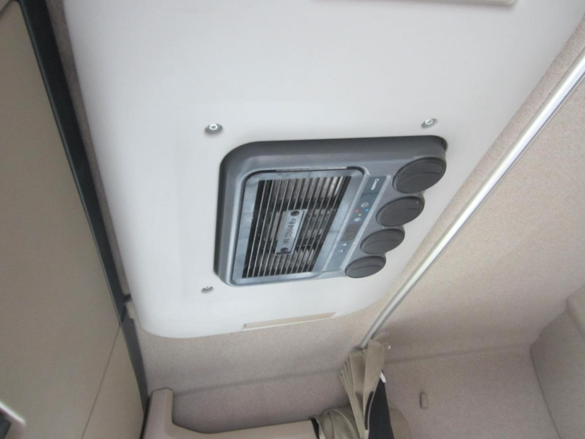Tractor unit MAN TGX 18.460: picture 9