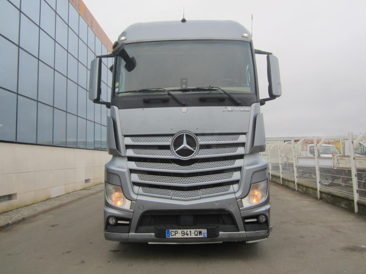 Mercedes Actros 1845 - Tractor unit: picture 2 Mercedes Actros 1845 - Tractor unit: picture 2