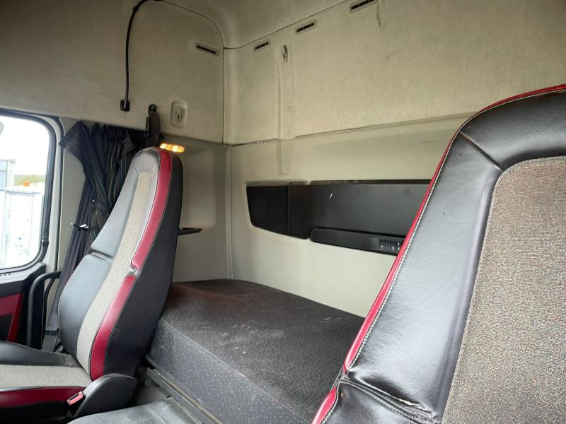 Tractor unit Volvo FMX 460: picture 8 Tractor unit Volvo FMX 460: picture 8