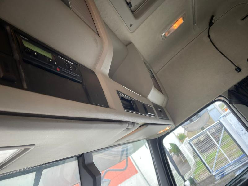 Tractor unit Volvo FMX 460: picture 9 Tractor unit Volvo FMX 460: picture 9