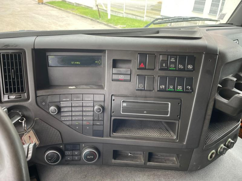 Tractor unit Volvo FMX 460: picture 10 Tractor unit Volvo FMX 460: picture 10