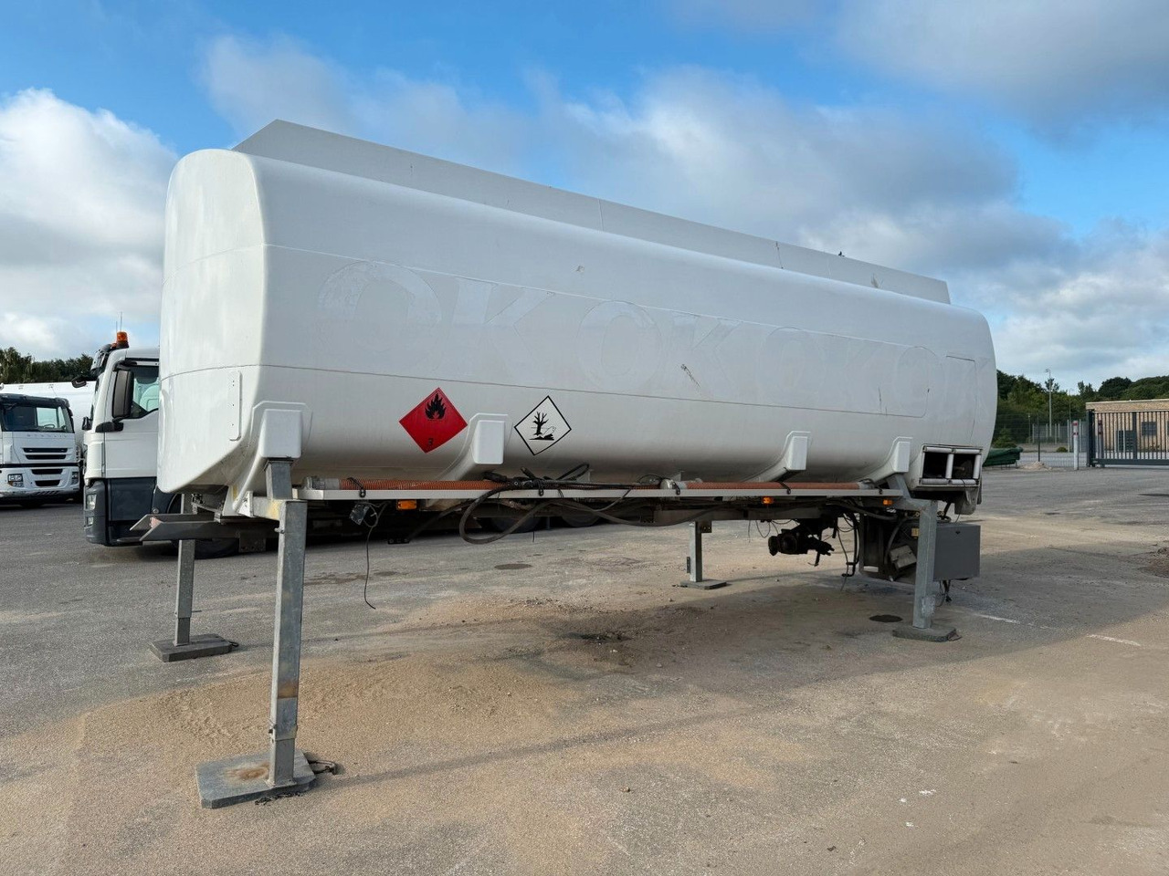 HMK Bilcon 23.800 L ADR Tank - Tank truck: picture 1 HMK Bilcon 23.800 L ADR Tank - Tank truck: picture 1