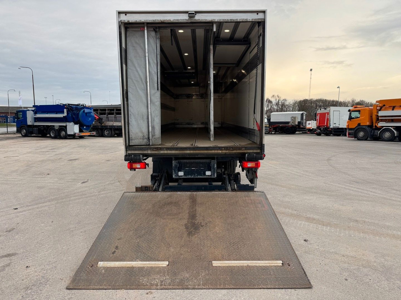 Refrigerator truck Volvo FE320 6x2*4 Frigoblock FK25SL 9.9 m Frigobox: picture 13