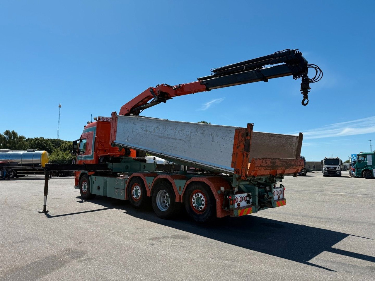 Volvo FM500 8x2*6 Crane HMF 2620 K5 Pendel Tipper - Crane truck: picture 4 Volvo FM500 8x2*6 Crane HMF 2620 K5 Pendel Tipper - Crane truck: picture 4