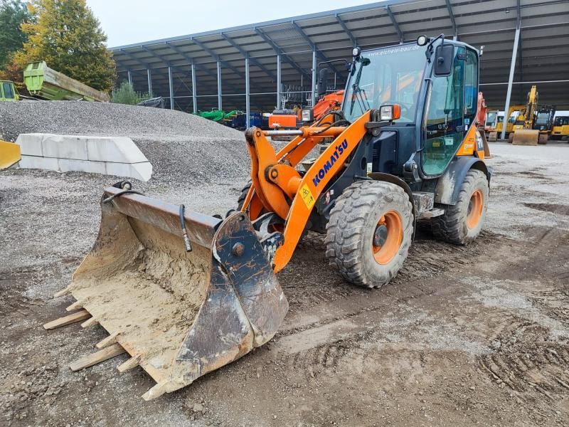 Komatsu WA70-7 - Wheel loader: picture 4 Komatsu WA70-7 - Wheel loader: picture 4