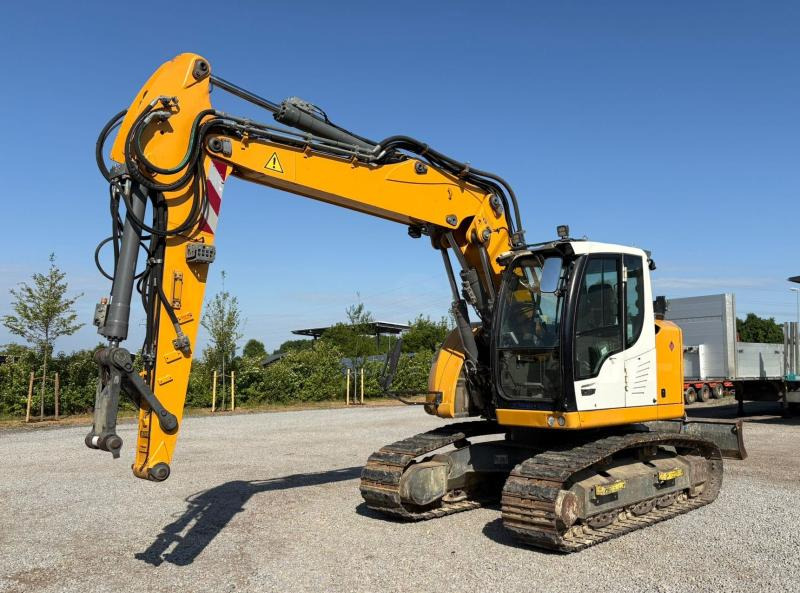 Liebherr R914 Compact Litronic - Crawler excavator: picture 2 Liebherr R914 Compact Litronic - Crawler excavator: picture 2
