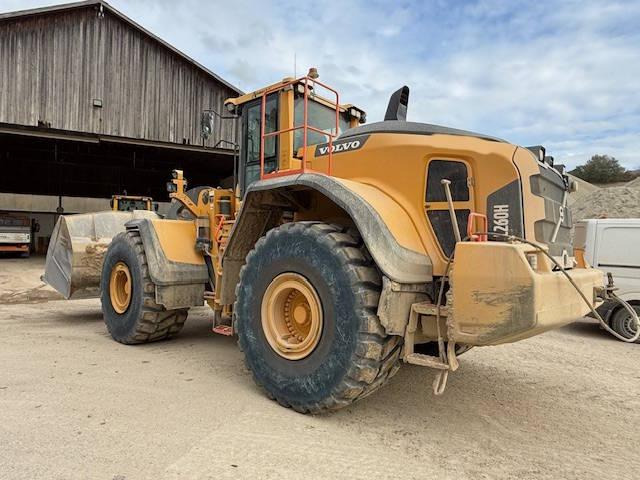 Volvo L260H - Wheel loader: picture 1 Volvo L260H - Wheel loader: picture 1
