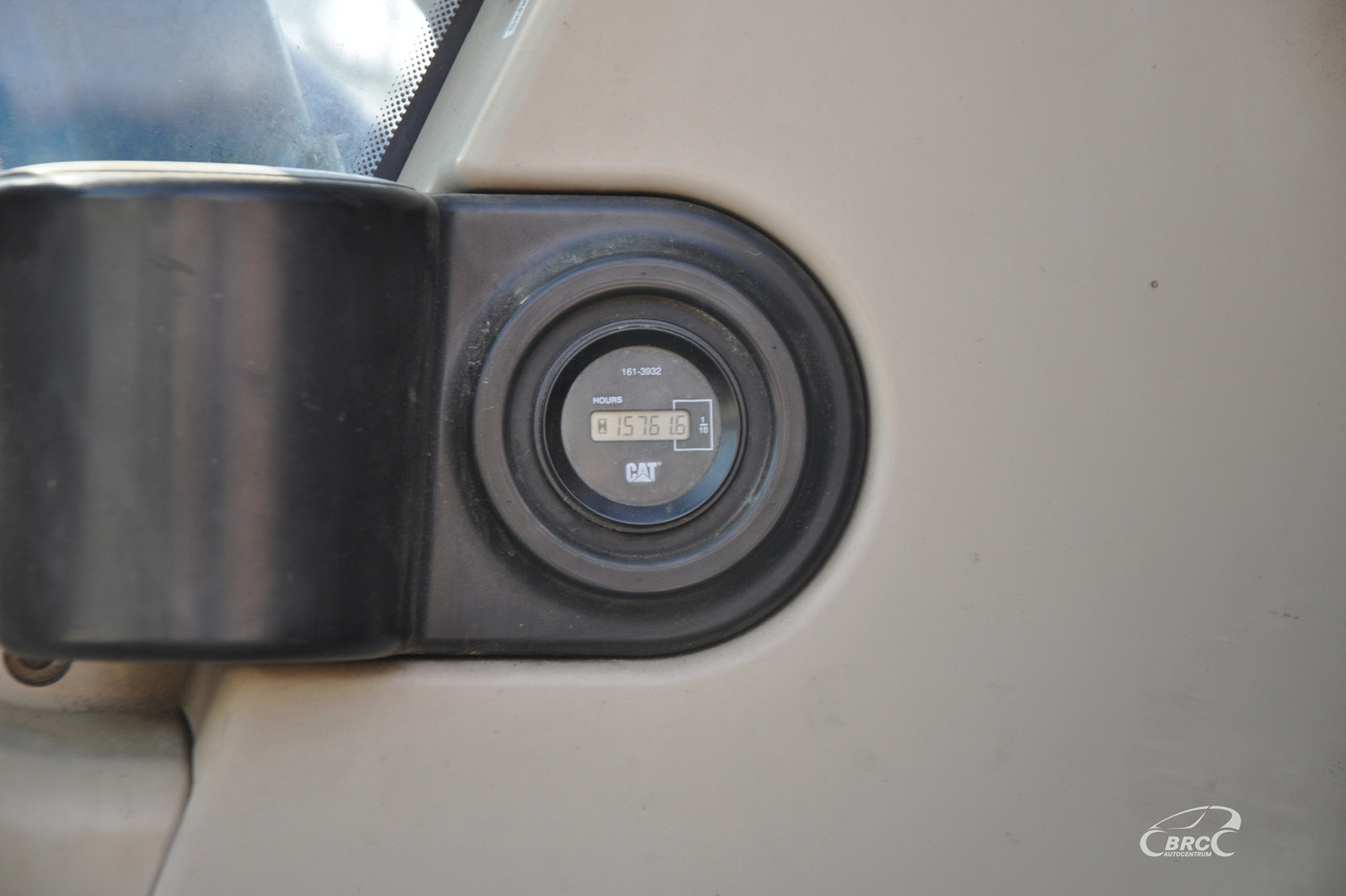 Crawler excavator Caterpillar 318C: picture 15 Crawler excavator Caterpillar 318C: picture 15