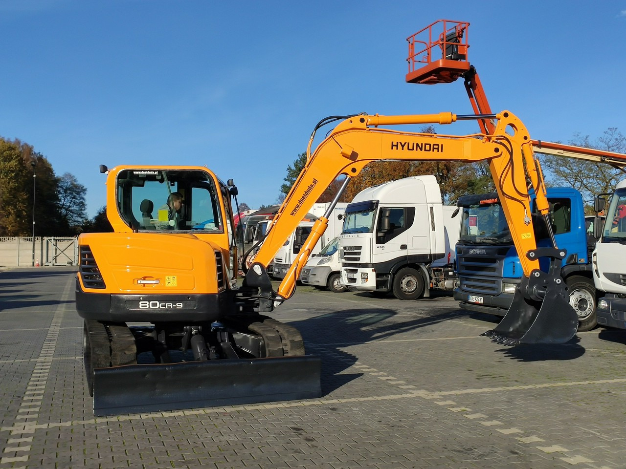 Hyundai ROBEX 80CR-9 2013r 8,3 tony - Crawler excavator: picture 4 Hyundai ROBEX 80CR-9 2013r 8,3 tony - Crawler excavator: picture 4