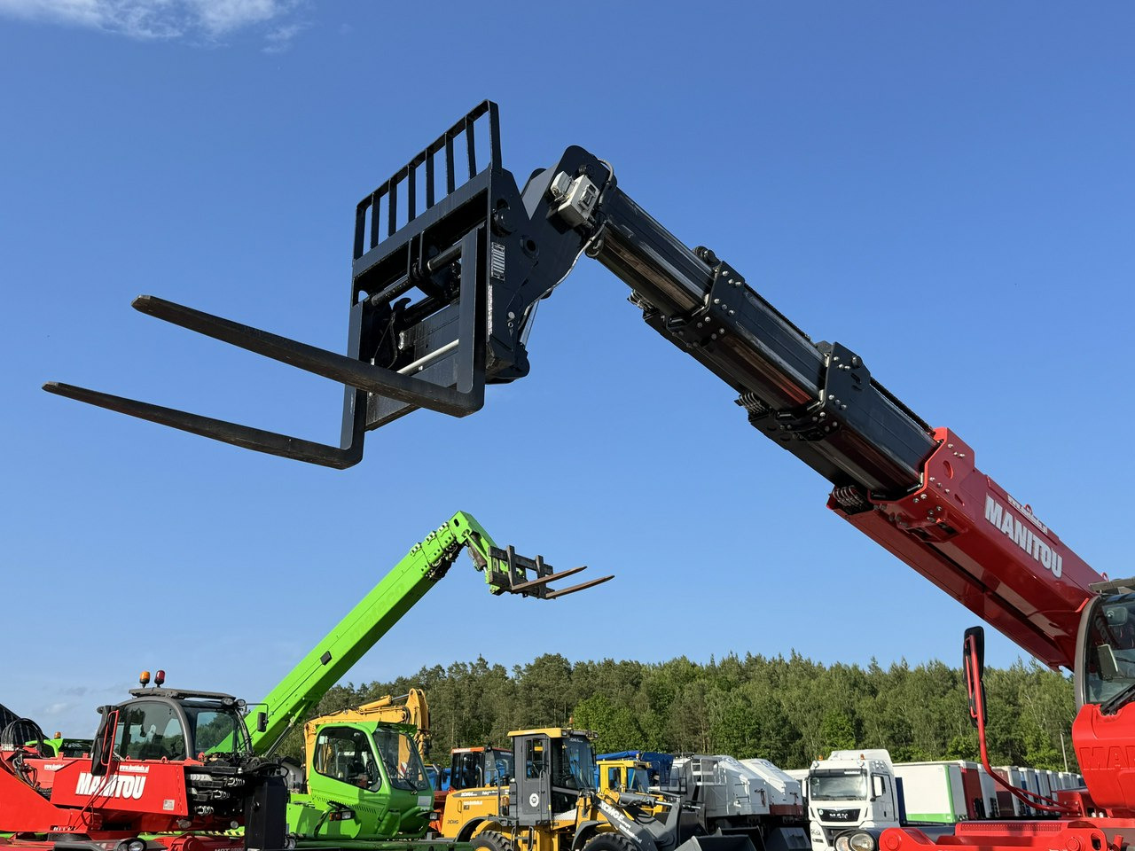 Telescopic handler Manitou MRT 2150 ROTO Ładowarka Teleskopowa Obrotowa: picture 9