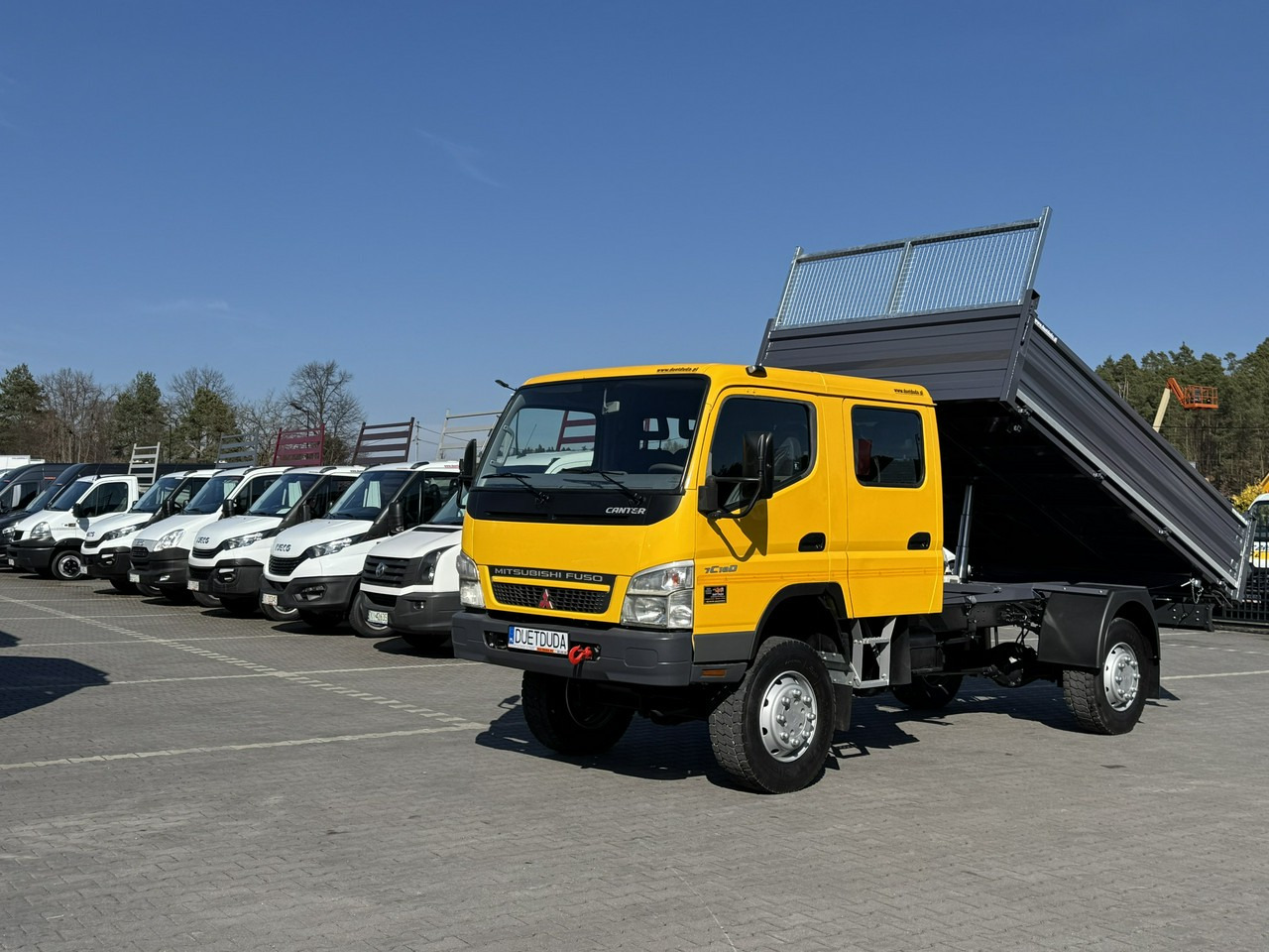 Mitsubishi Canter Fuso 4x4 17C18D 4.9/180KM Wywrotka 3-stronna - Tipper: picture 1 Mitsubishi Canter Fuso 4x4 17C18D 4.9/180KM Wywrotka 3-stronna - Tipper: picture 1