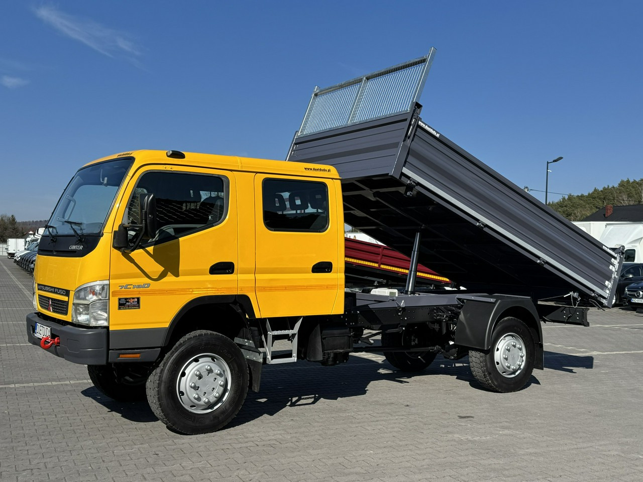 Mitsubishi Canter Fuso 4x4 17C18D 4.9/180KM Wywrotka 3-stronna - Tipper: picture 5 Mitsubishi Canter Fuso 4x4 17C18D 4.9/180KM Wywrotka 3-stronna - Tipper: picture 5