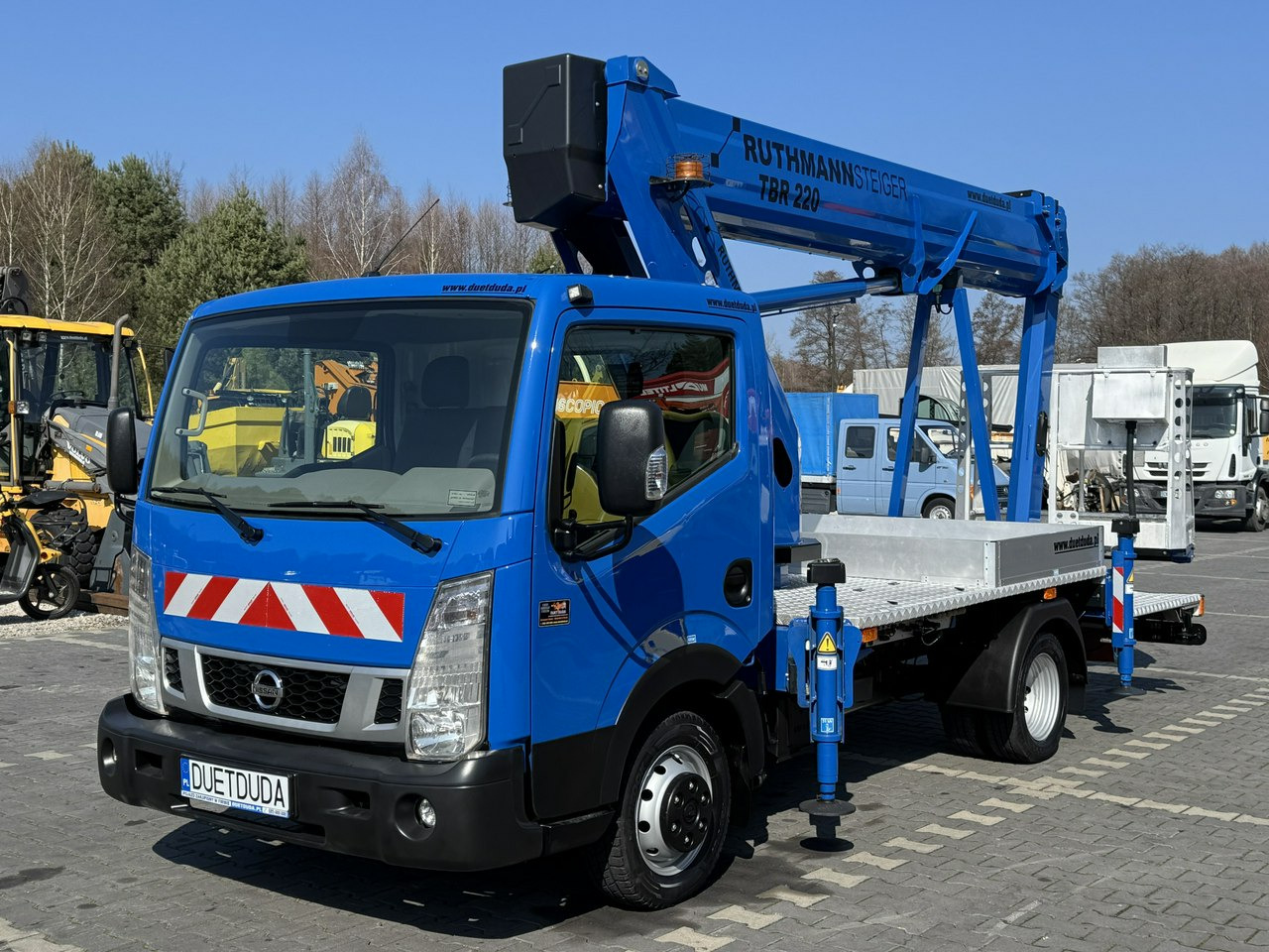 Nissan Cabstar - Truck mounted aerial platform: picture 5 Nissan Cabstar - Truck mounted aerial platform: picture 5