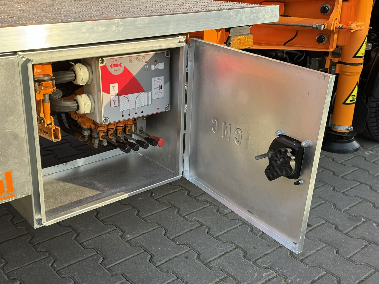 Nissan Cabstar on lease Nissan Cabstar: picture 10