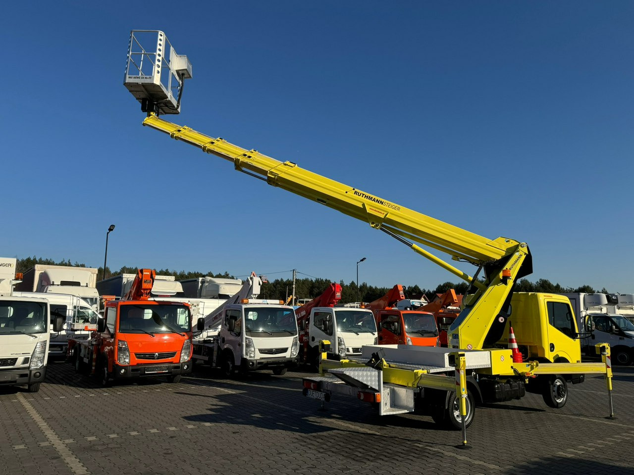 Nissan Cabstar on lease Nissan Cabstar: picture 20