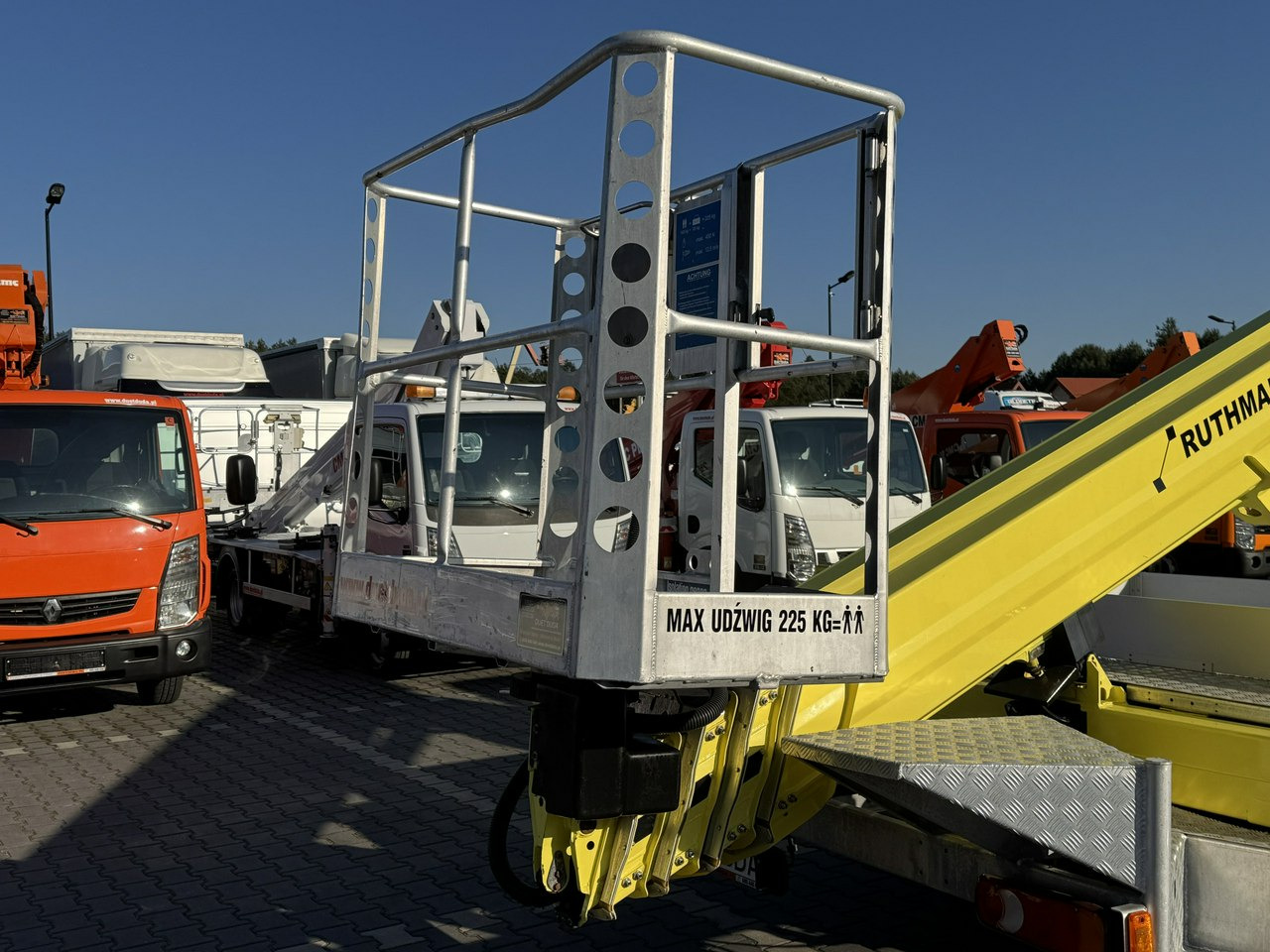 Nissan Cabstar on lease Nissan Cabstar: picture 16