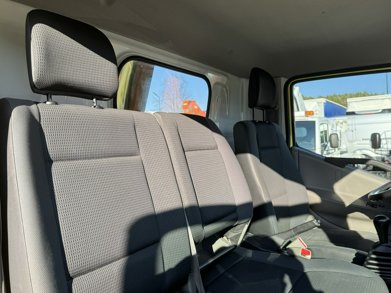 Nissan Cabstar on lease Nissan Cabstar: picture 32