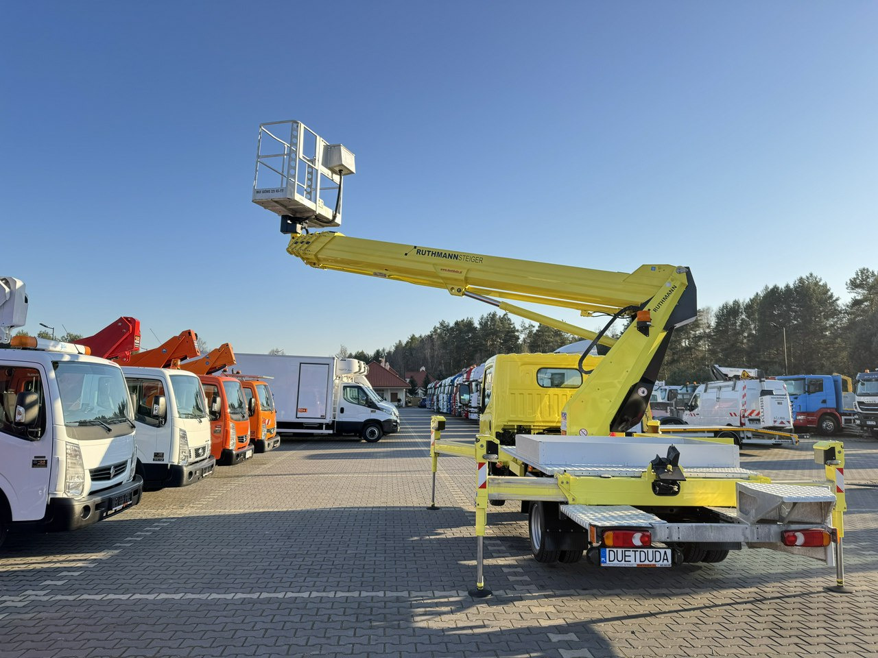 Nissan Cabstar on lease Nissan Cabstar: picture 23