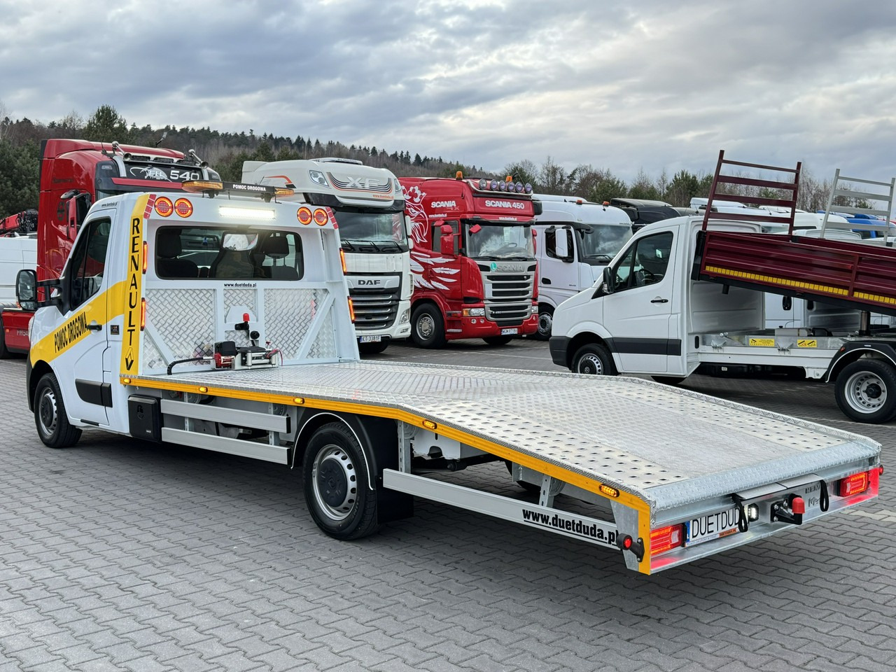 Tow truck Renault Master: picture 14