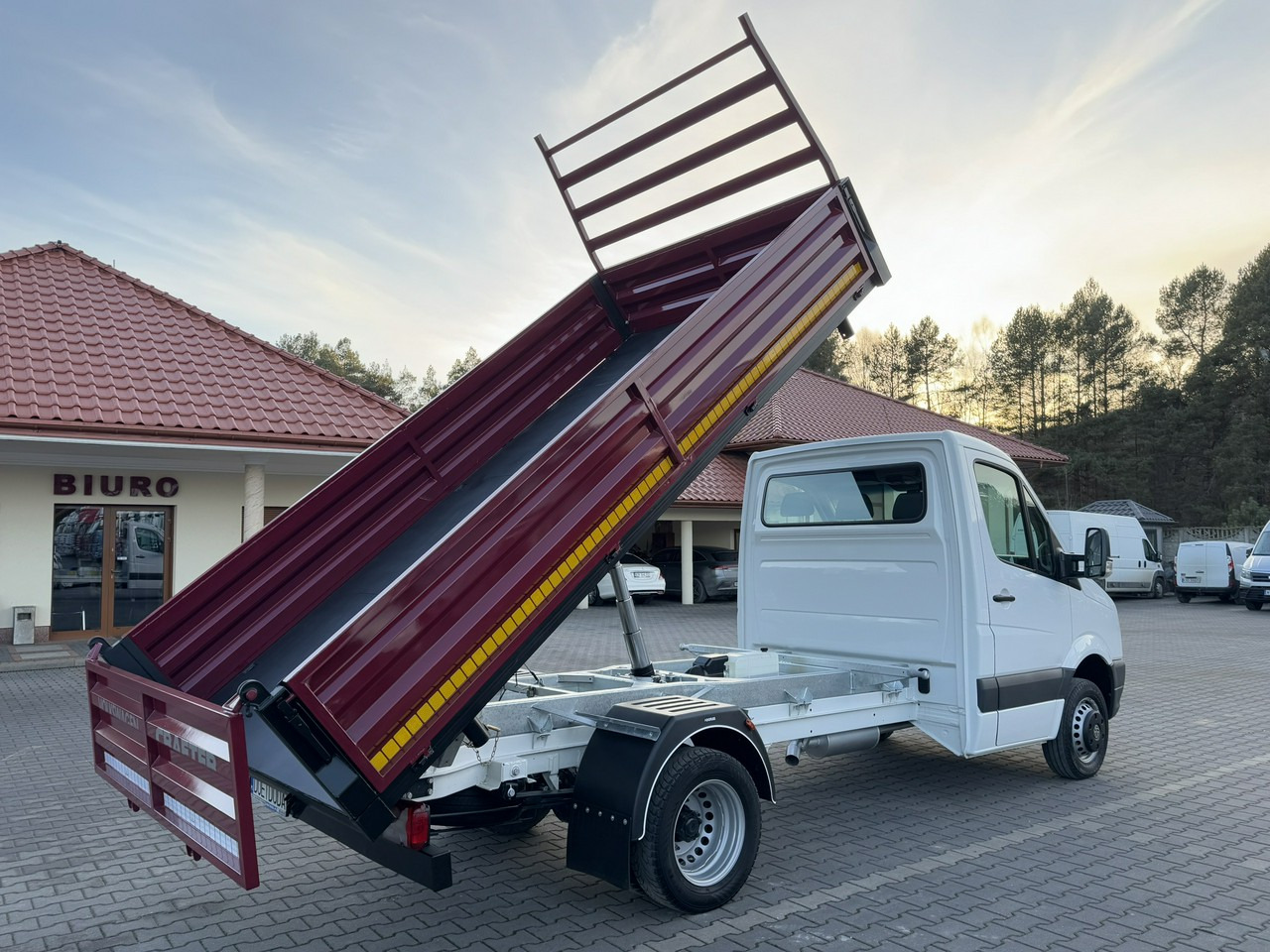 Tipper van Volkswagen Crafter: picture 16