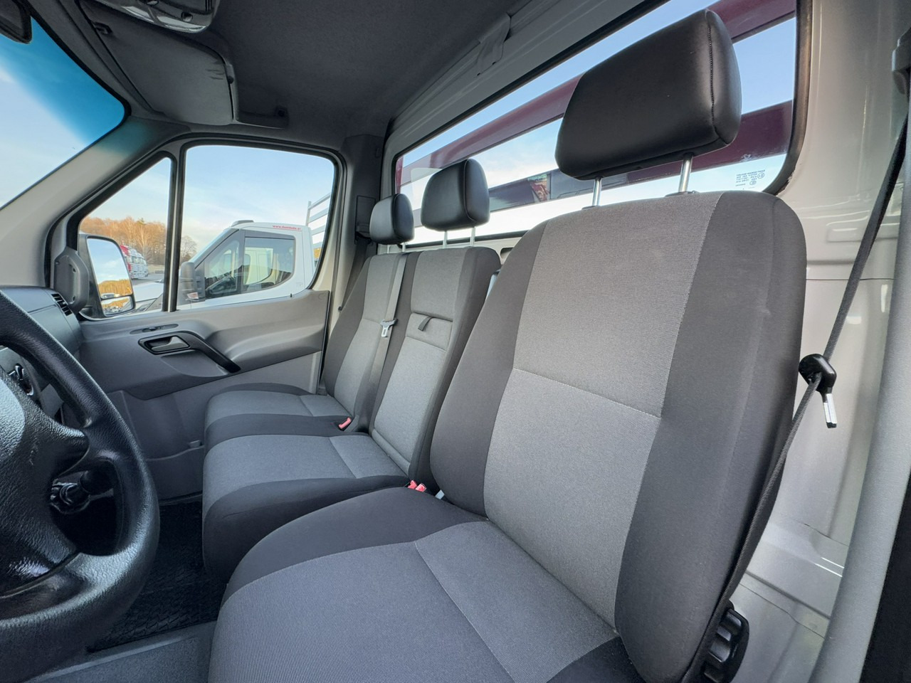 Tipper van Volkswagen Crafter: picture 32