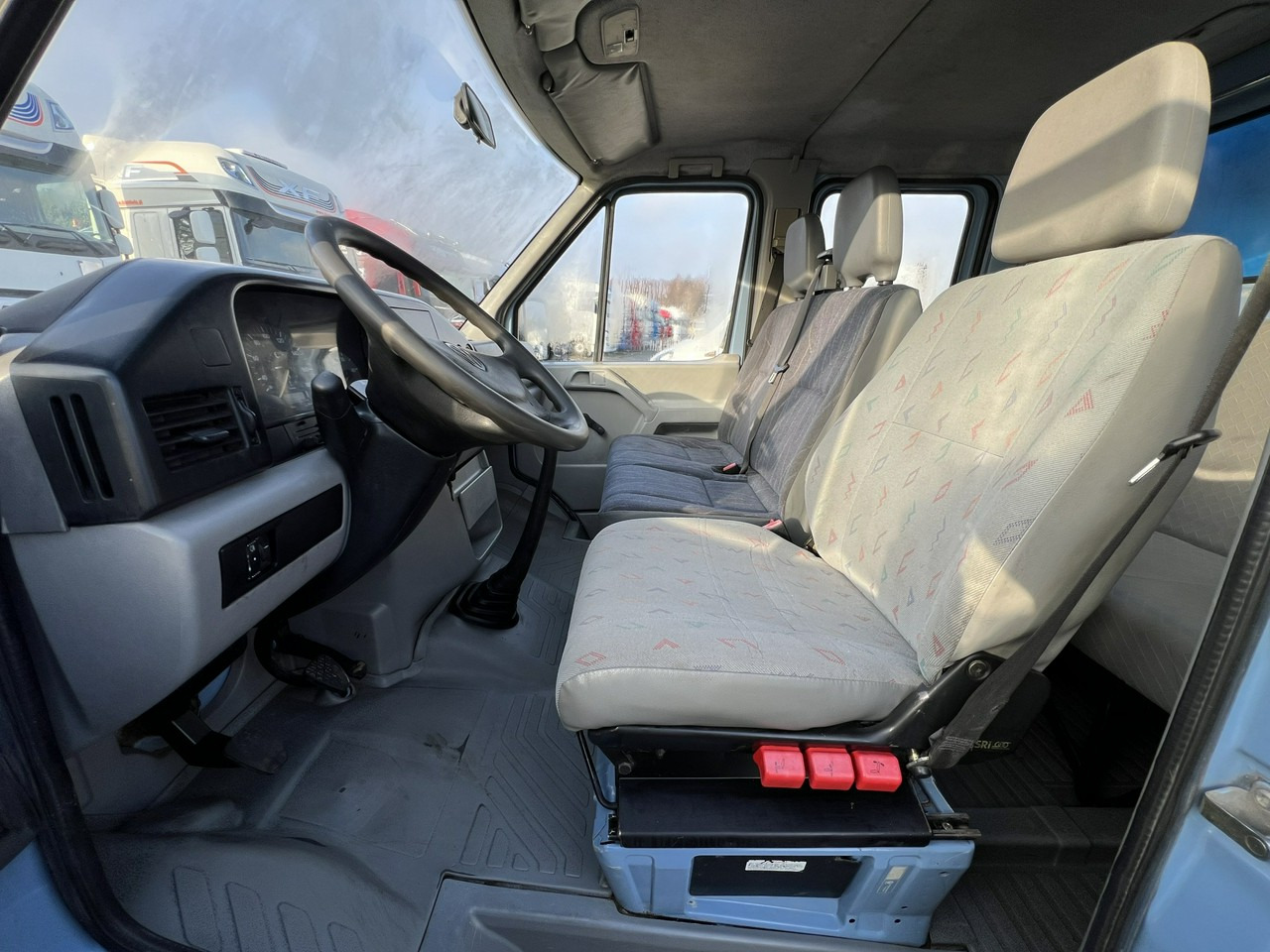 Curtain side van Volkswagen LT: picture 18