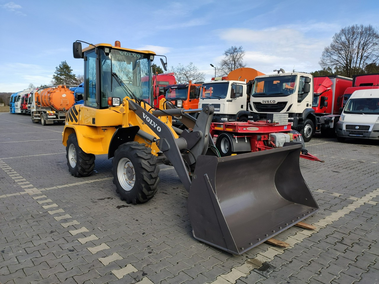 Volvo L30B Pro Unikat Stan Tylko 5380 mth - Wheel loader: picture 2 Volvo L30B Pro Unikat Stan Tylko 5380 mth - Wheel loader: picture 2