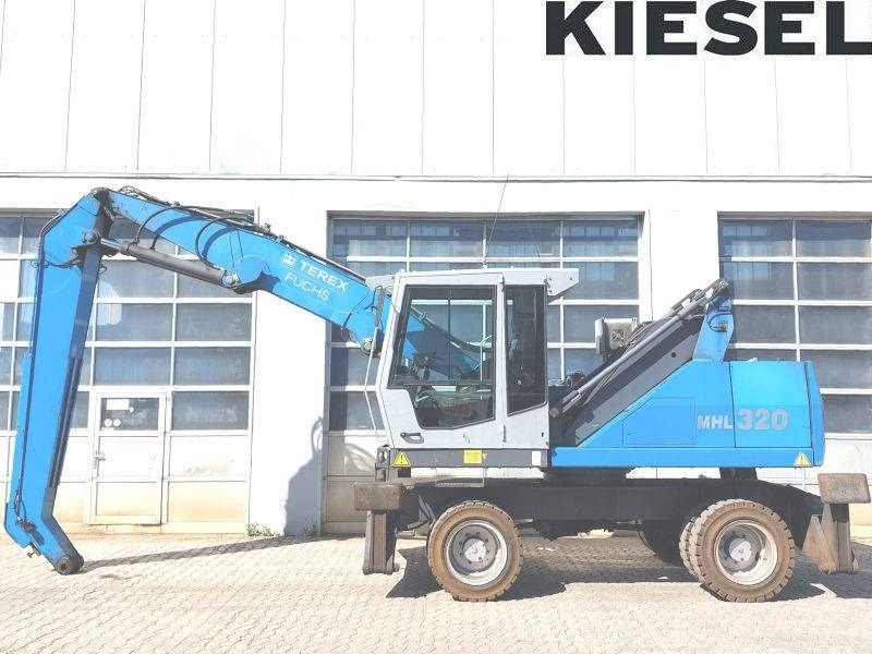 Fuchs MHL 320 D - Waste/ Industry handler: picture 1 Fuchs MHL 320 D - Waste/ Industry handler: picture 1
