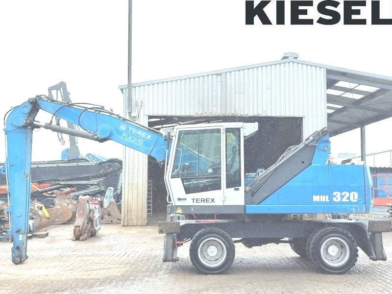 Fuchs MHL 320 D - Waste/ Industry handler: picture 1 Fuchs MHL 320 D - Waste/ Industry handler: picture 1