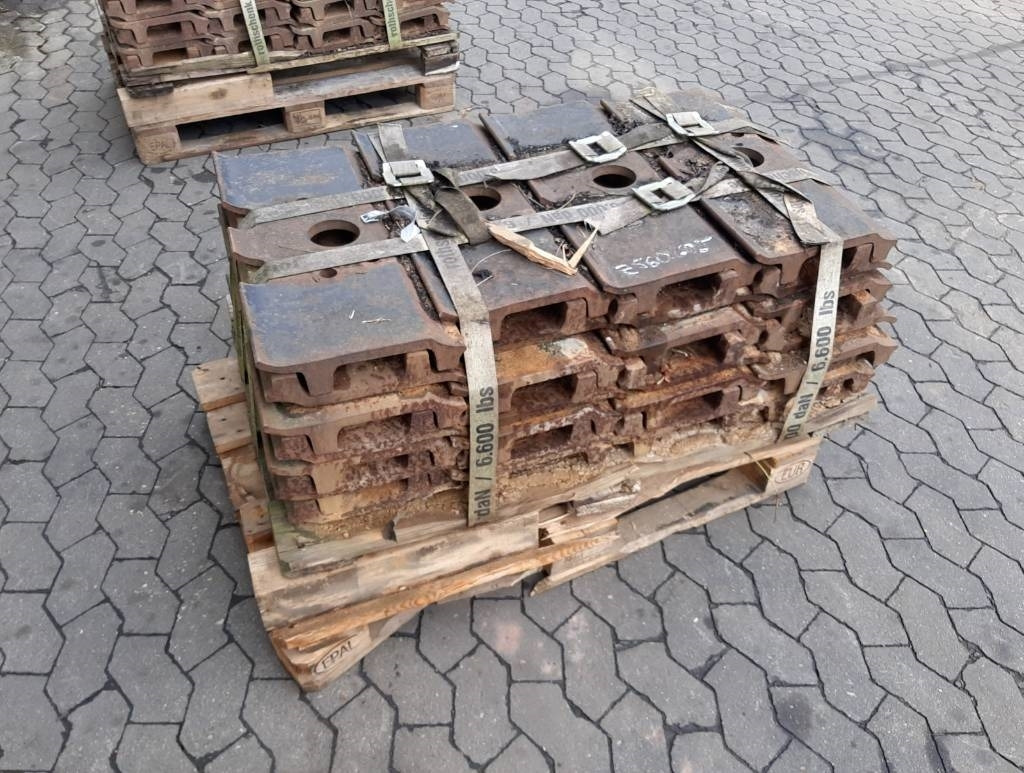 Hitachi Bodenplatten 650mm, Zweisteg - Track for Construction machinery: picture 5 Hitachi Bodenplatten 650mm, Zweisteg - Track for Construction machinery: picture 5