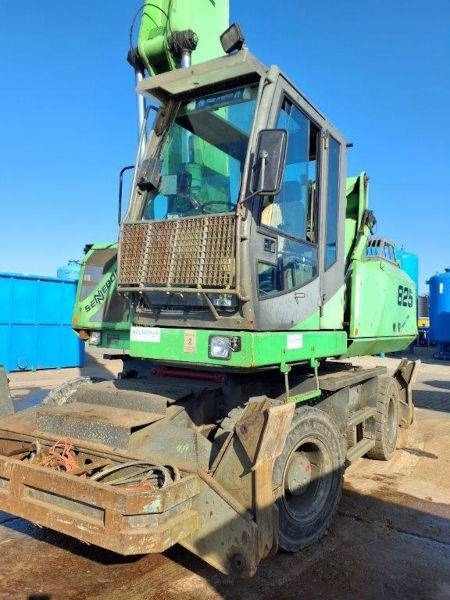 Sennebogen 825 - Waste/ Industry handler: picture 2 Sennebogen 825 - Waste/ Industry handler: picture 2