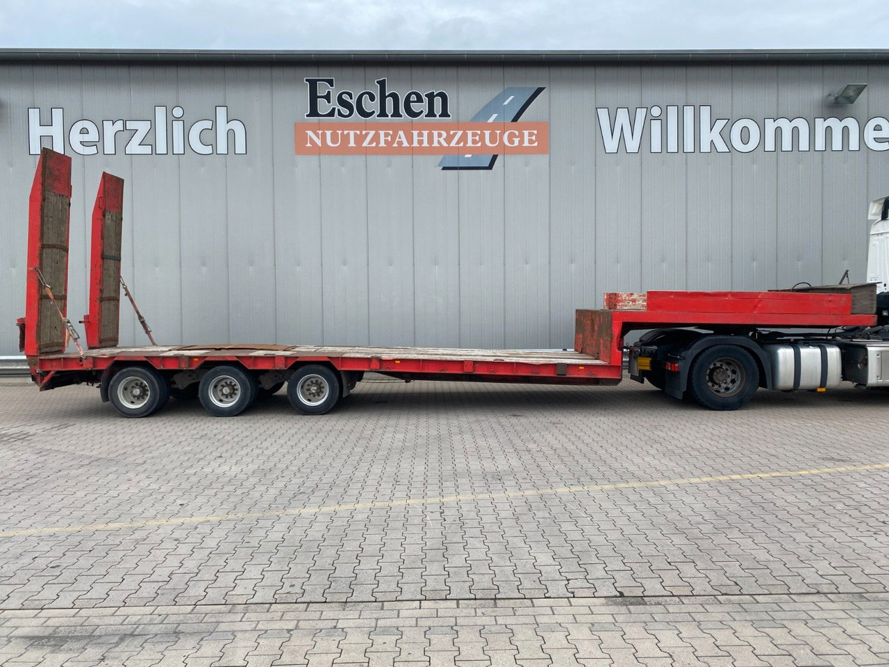 Bunge Tieflader| HU bis 02/2026*hydr. Rampen*Blatt*SAF - Low loader semi-trailer: picture 5 Bunge Tieflader| HU bis 02/2026*hydr. Rampen*Blatt*SAF - Low loader semi-trailer: picture 5